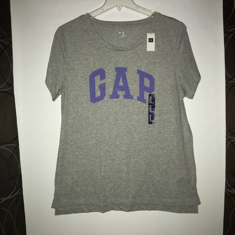 Gray Gap T-shirt